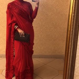 RED SAREE